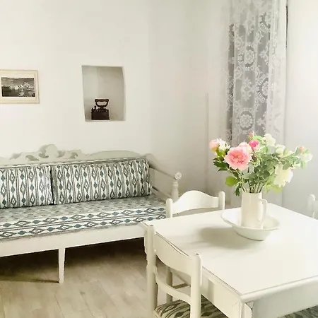 Iris House Apollonia (Sifnos)