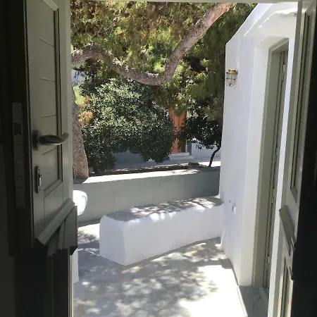 Iris House Apartment *